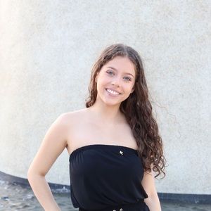 Meet your Posher, Emma